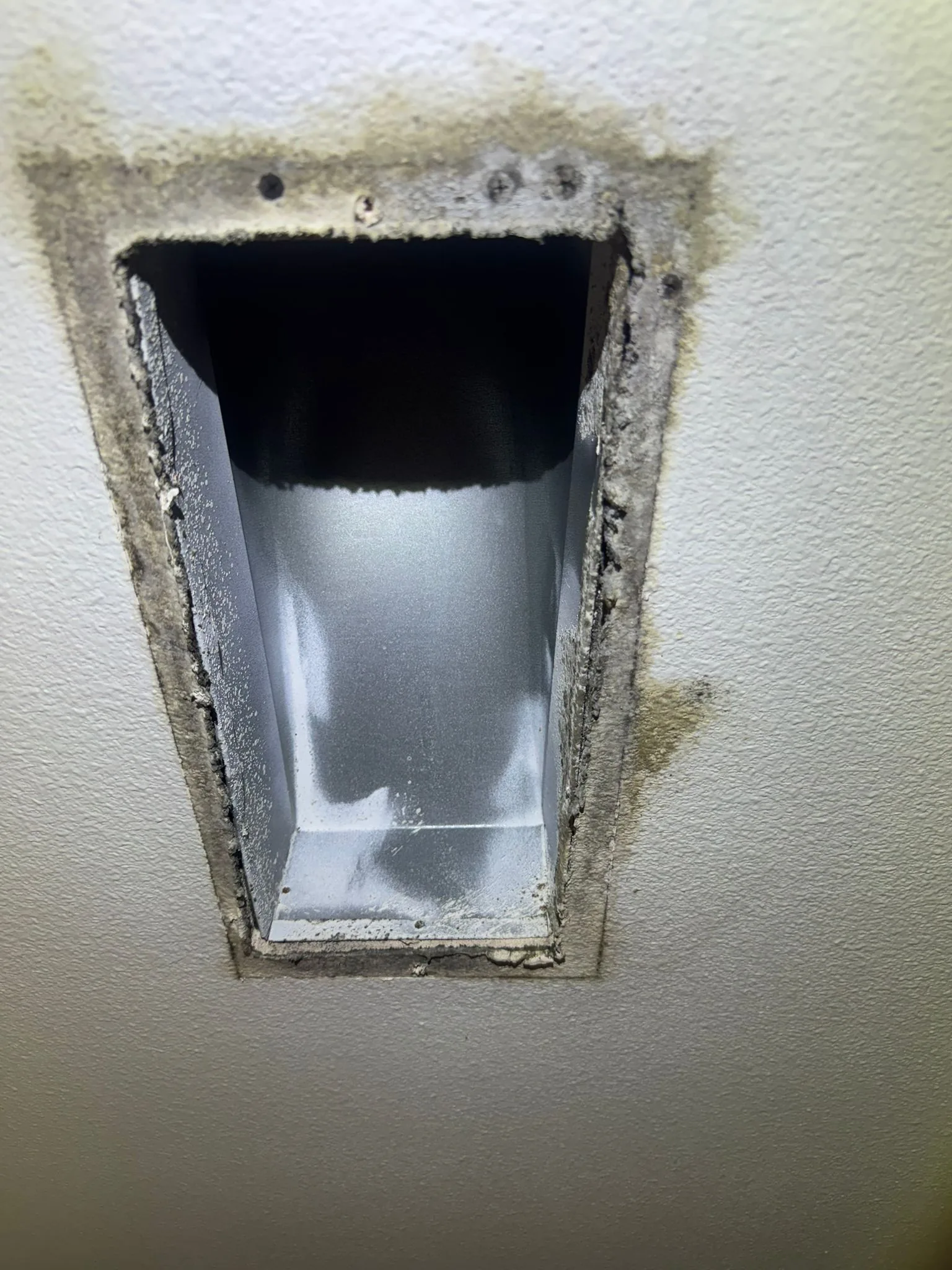 Duct Sealing (Mastic, Accessible Runs)